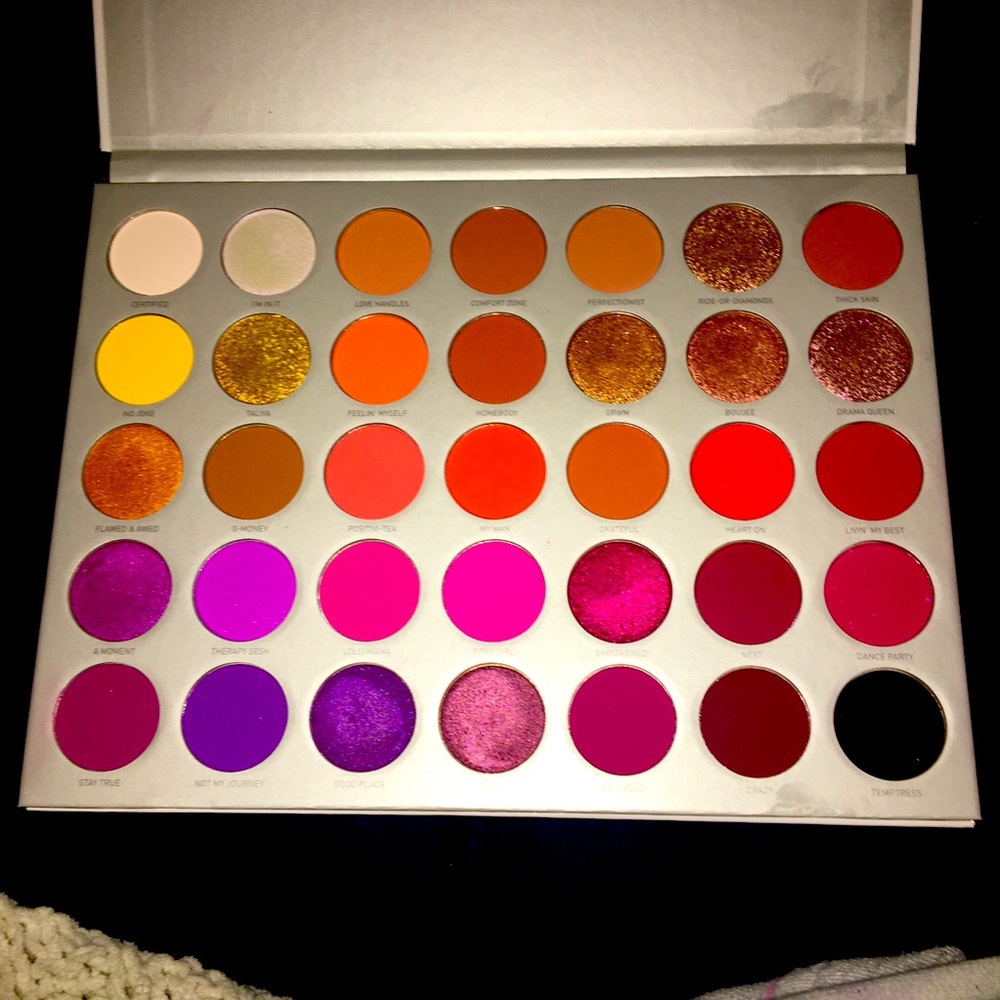 Jacqueline Hill volume two eyeshadow palette
